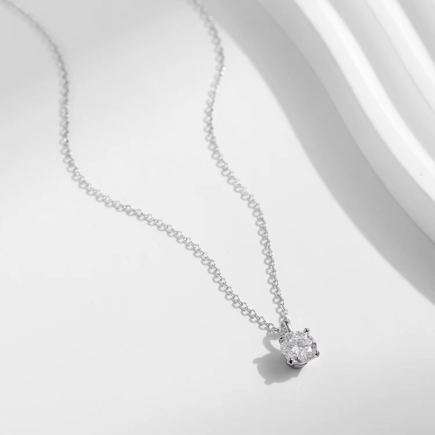 1CT Prong Setting Moissanite Necklace D Color VVS1 Lab Diamond Pendant for Women 925 Sterling Silver Wedding Jewelry