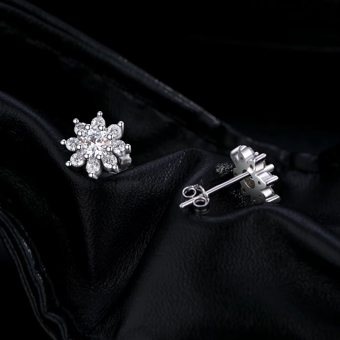 Sparkling VVS1 D Color Moissanite Stud Earrings 925 Sterling Silver Classic Flowers Earrings for Women Fine Jewelry Gift