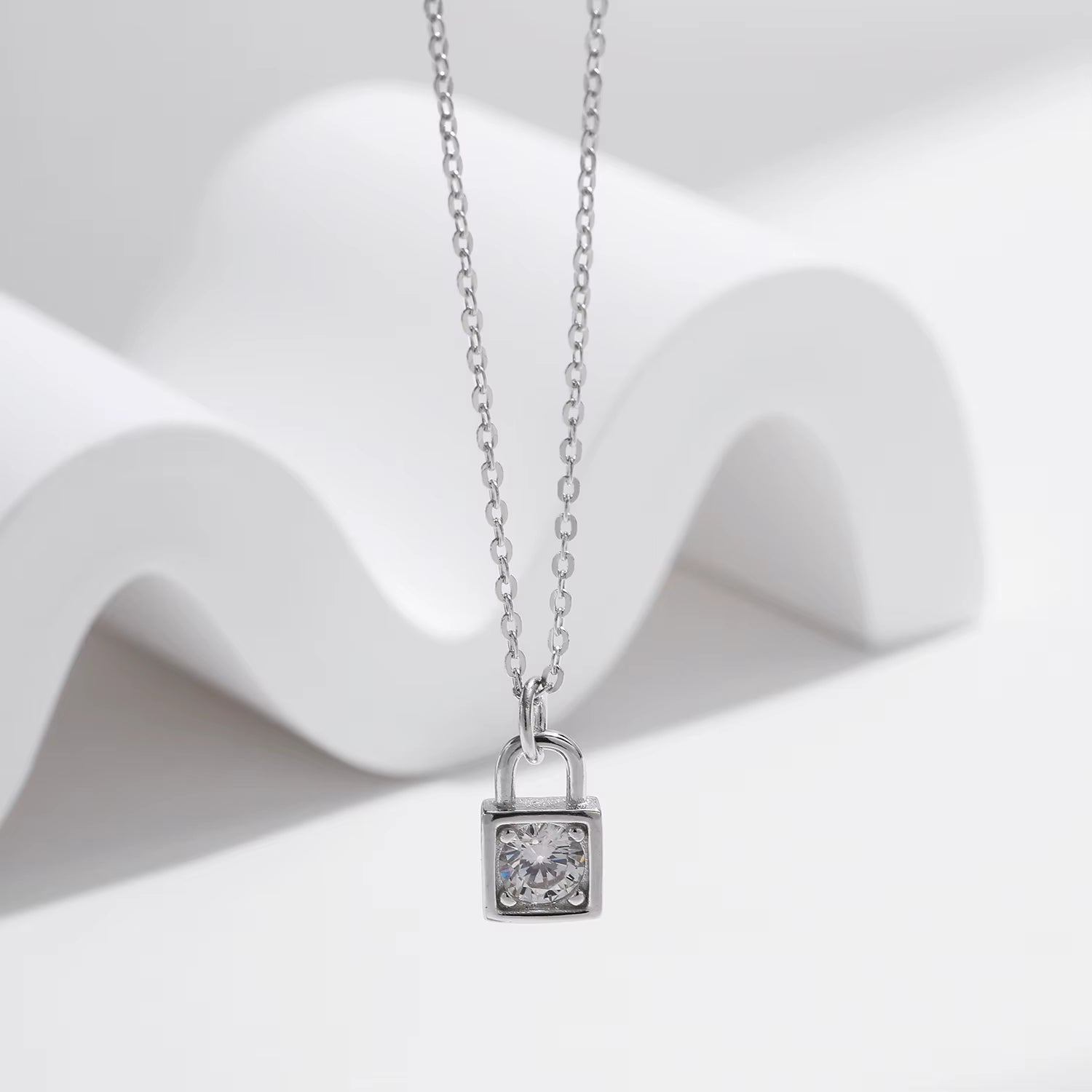 0.5 Carat D Color Moissanite Lock Pendant Necklace for Women 925 Sterling Silver Party Stackable Fine Jewelry with Boxes