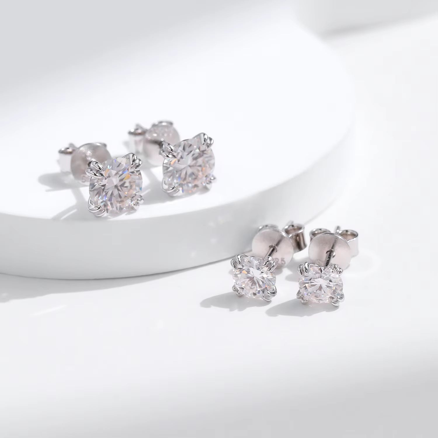 D Color 1CT Moissanite Stud Earrings 925 Sterling Silver Brilliant round Cut Lab Created Diamond Jewelry for Women