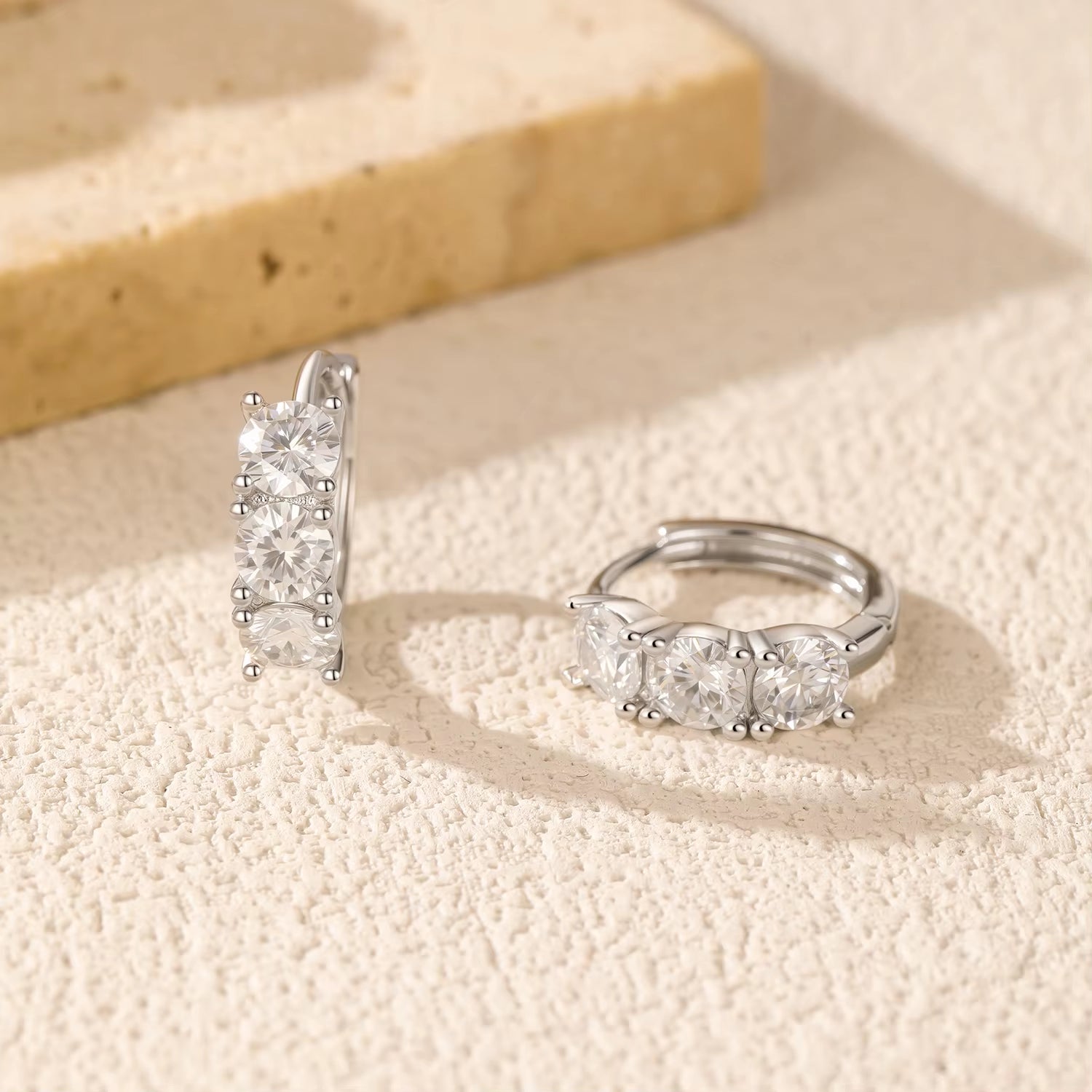 D Color Moissanite Classic Ear Buckle 925 Sterling Silver Trendy round Stackable Hoop Earrings for Women Fine Jewelry